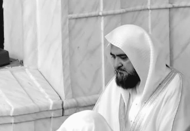 وفاة إمام المسجد النبوي محمد خليل قارئ